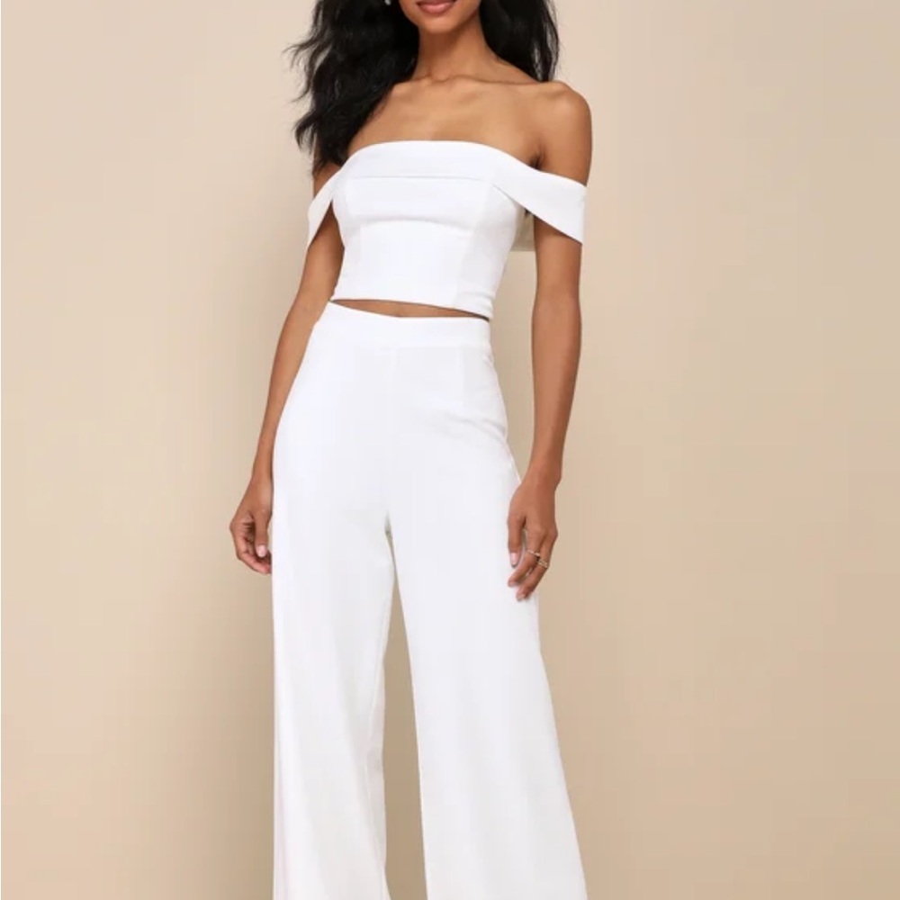 Lulu’s White Off-Shoulder two piece outfit NEW WITH TAGS size medium